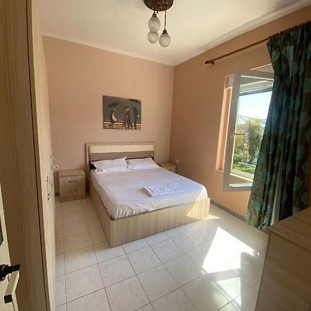 Vollga Promenade Lovely 2 Bedroom Apartment Durrës Kültér fotó
